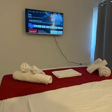 Penthouse Entire In רומא