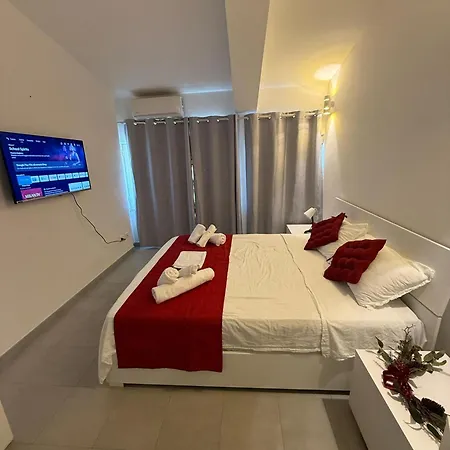 Penthouse Entire In *